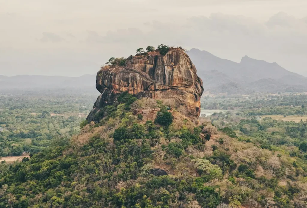 top-10-places-to-visit-in-sri-lanka